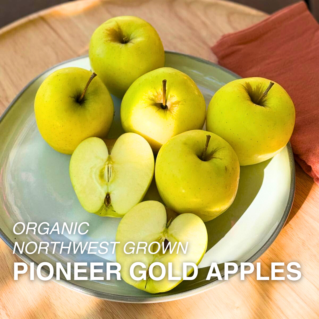 Organic Pioneer Gold Apple - EACH