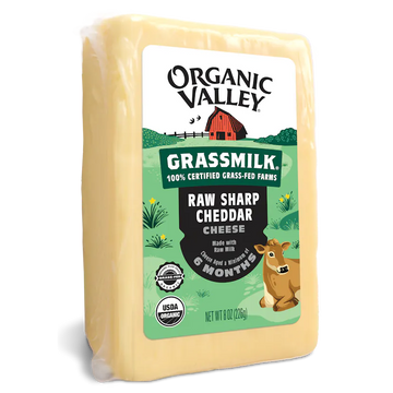 Organic Grassmilk Raw Sharp Cheddar Cheese - 8 OZ