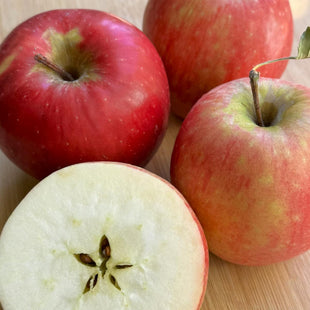 Organic Swiss Gourmet Apple - EACH