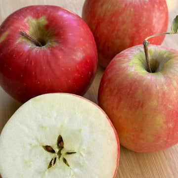 Organic Swiss Gourmet Apple - EACH