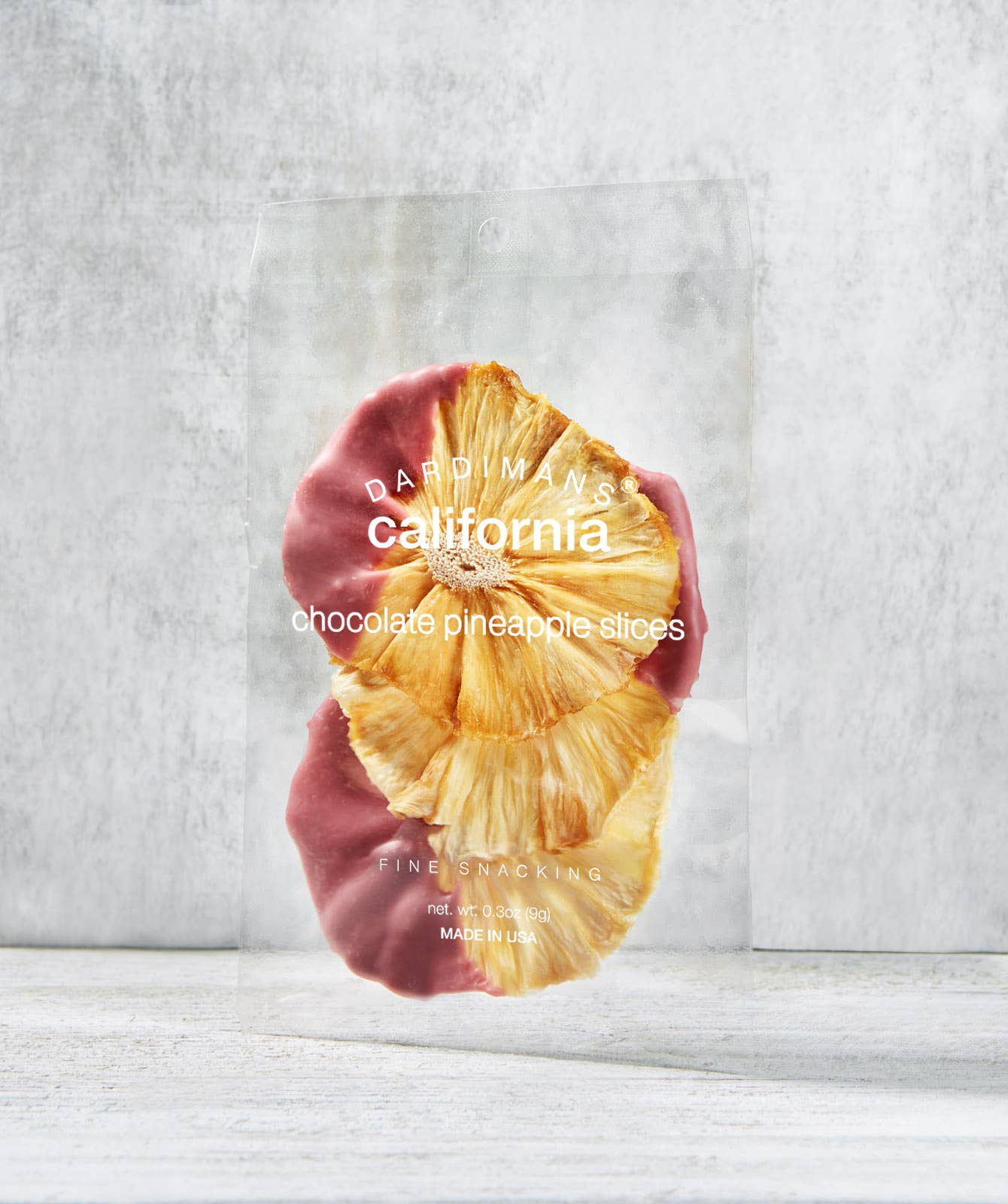 Crispy Ruby Chocolate Pineapple Slices | 0.8 oz